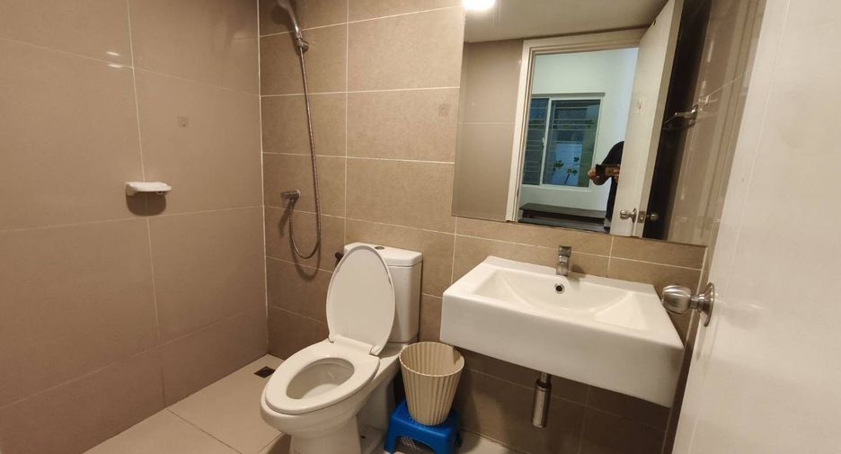 For rent 4 bedrooms house in Mueang Chiang Mai, Chiang Mai