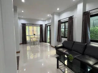 For rent 3 bedrooms house in Saraphi, Chiang Mai