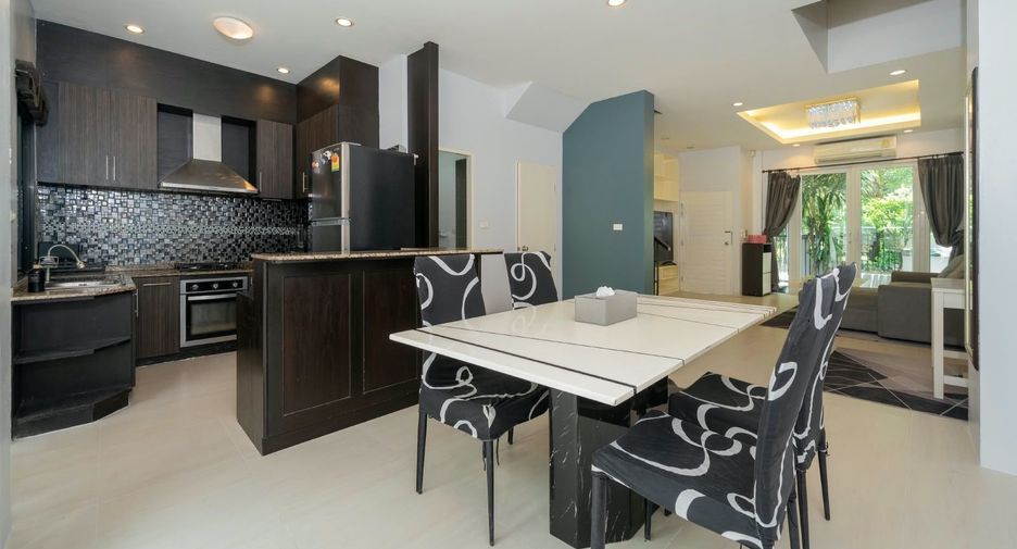 Casa en alquiler de 3 habitaciones en Thalang, Phuket