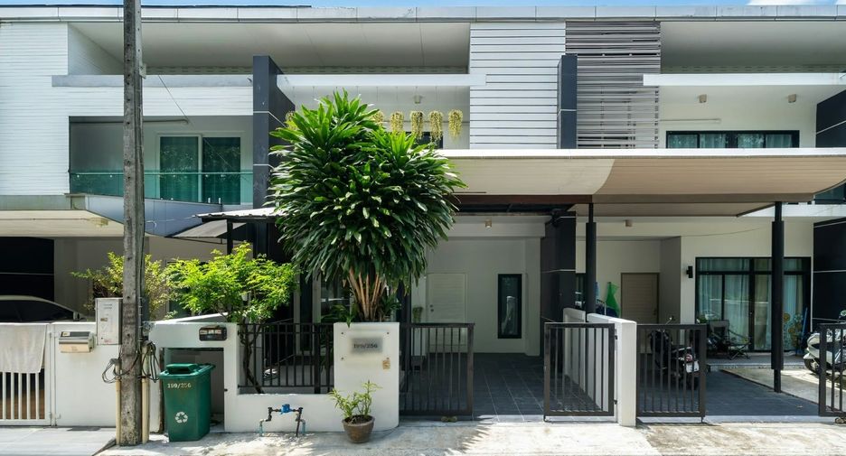 Casa en alquiler de 3 habitaciones en Thalang, Phuket