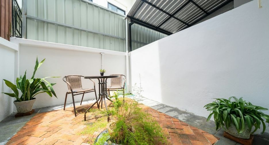 Casa en alquiler de 3 habitaciones en Thalang, Phuket
