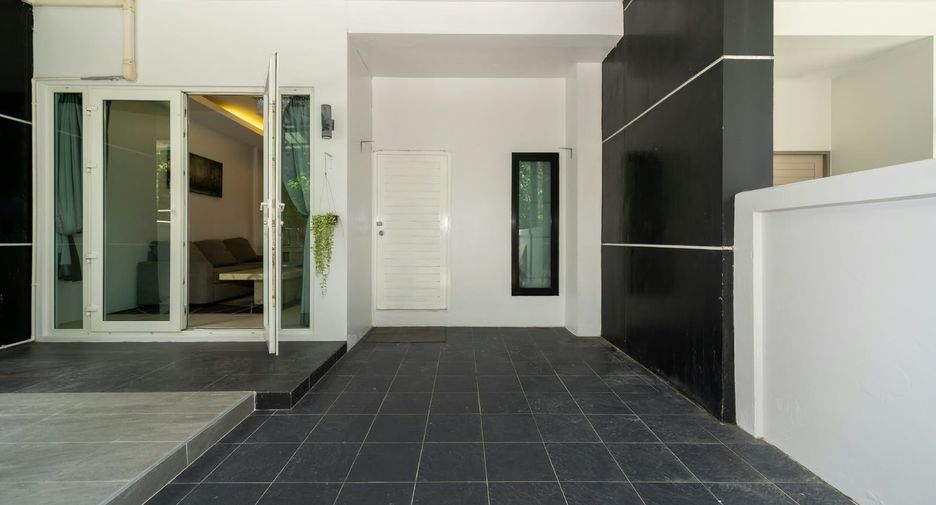 Casa en alquiler de 3 habitaciones en Thalang, Phuket