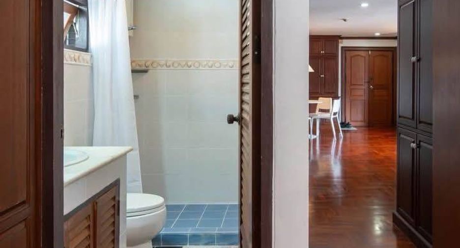 For rent and for sale 3 bedrooms condo in Yan Nawa, Bangkok