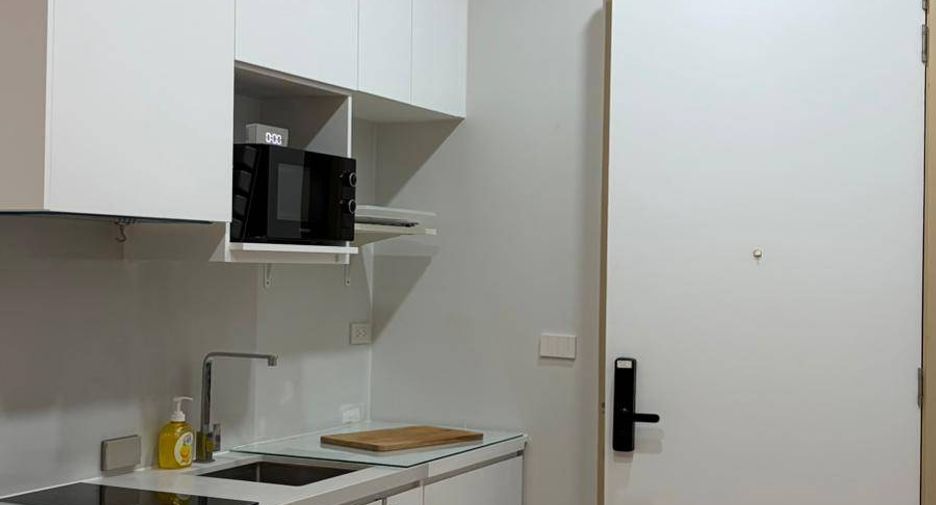 Condo en alquiler y en venta de 1 habitaciones en Watthana, Bangkok