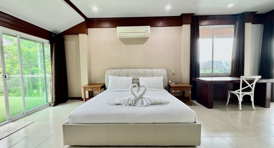 For rent 4 bedrooms house in Mueang Phuket, Phuket
