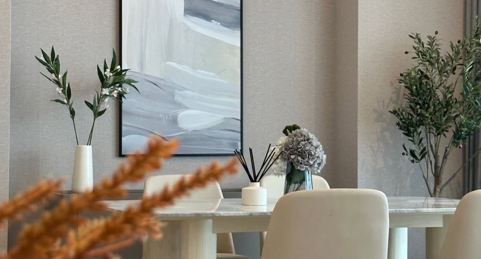 For sale 2 bedrooms condo in Khlong Toei, Bangkok