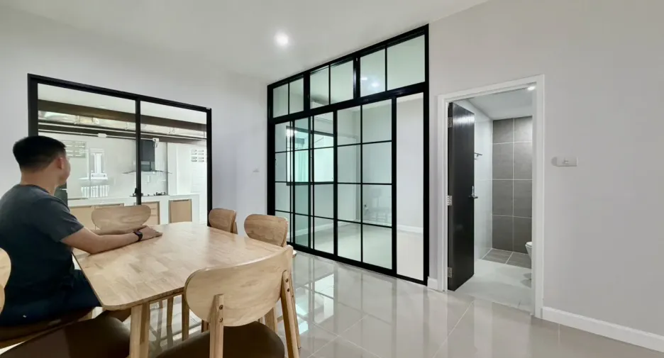 For rent 3 bedrooms house in Mueang Chiang Mai, Chiang Mai