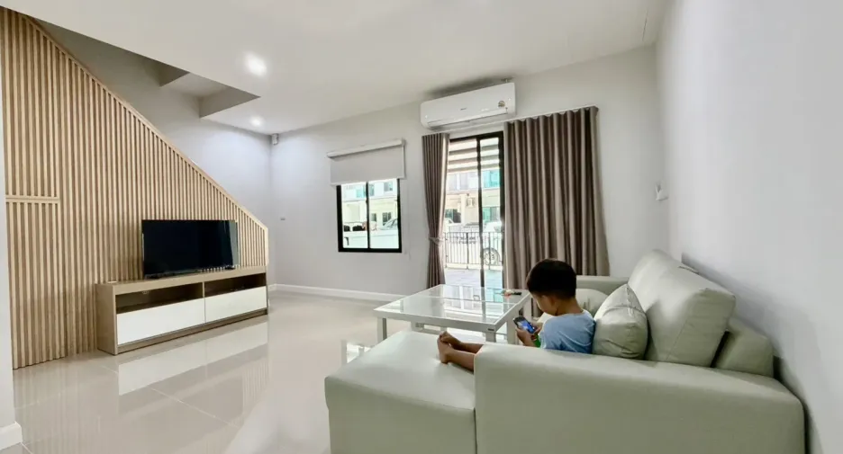 For rent 3 bedrooms house in Mueang Chiang Mai, Chiang Mai