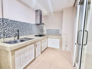 For rent 3 bedrooms townhouse in Lat Phrao, Bangkok