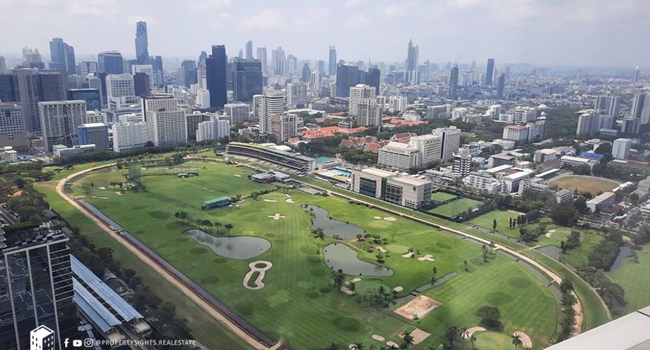 For rent 2 bedrooms condo in Pathum Wan, Bangkok
