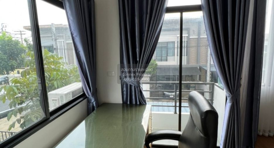 Casa adosada en venta de 4 habitaciones en Bang Bua Thong, Nonthaburi