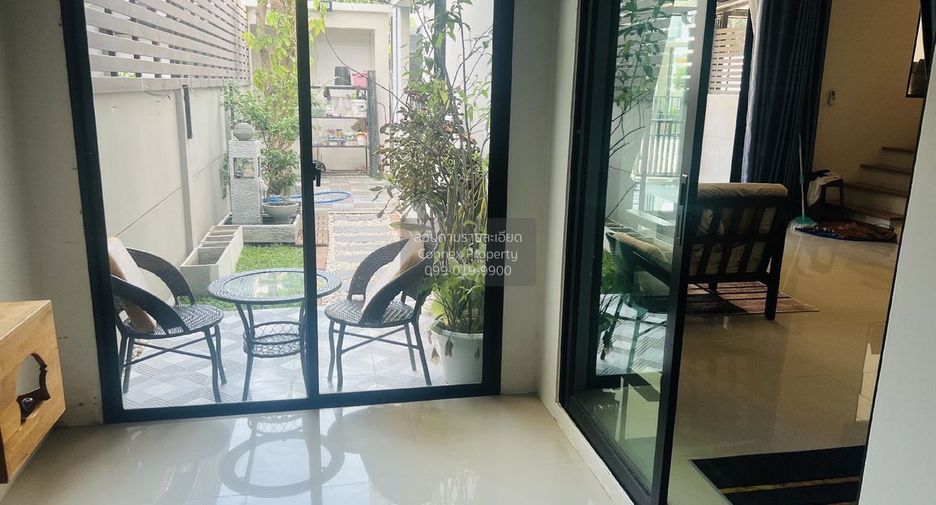 Casa adosada en venta de 4 habitaciones en Bang Bua Thong, Nonthaburi