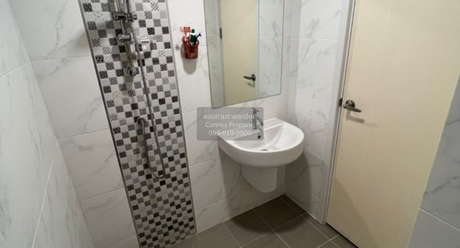 Casa adosada en venta de 4 habitaciones en Bang Bua Thong, Nonthaburi