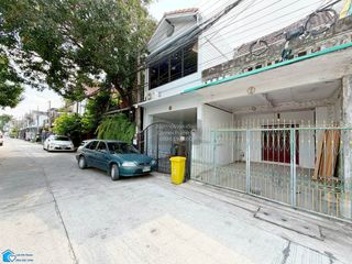 For sale 2 bedrooms townhouse in Bang Kapi, Bangkok