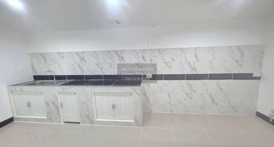For sale 1 bed townhouse in Phra Samut Chedi, Samut Prakan