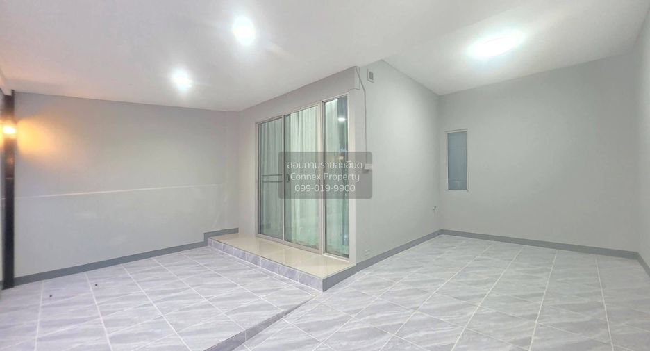 For sale 1 bed townhouse in Phra Samut Chedi, Samut Prakan