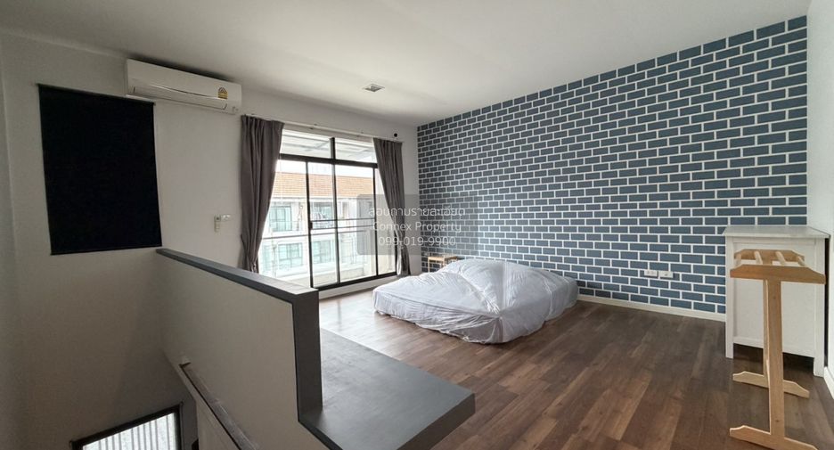For sale 1 bed townhouse in Thung Khru, Bangkok