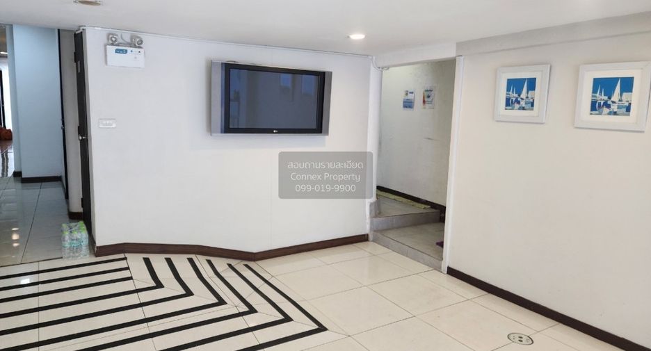 For sale 26 bedrooms retail Space in Khlong Toei, Bangkok