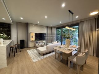 For sale 2 bedrooms condo in Dusit, Bangkok