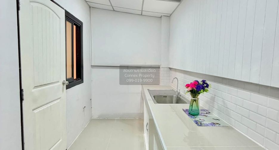 For sale 2 bedrooms townhouse in Mueang Nonthaburi, Nonthaburi