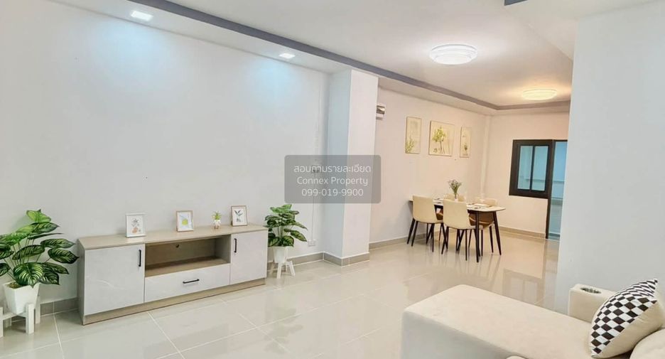 For sale 2 bedrooms townhouse in Mueang Nonthaburi, Nonthaburi