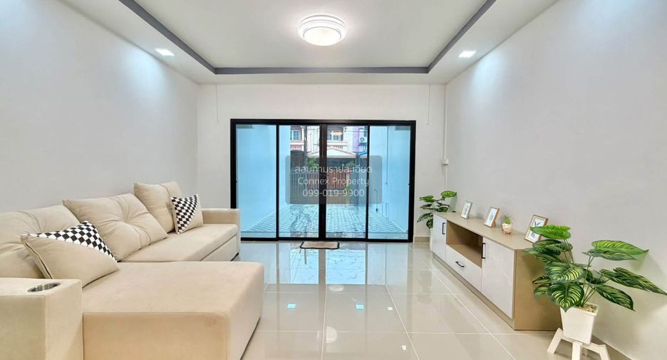 For sale 2 bedrooms townhouse in Mueang Nonthaburi, Nonthaburi