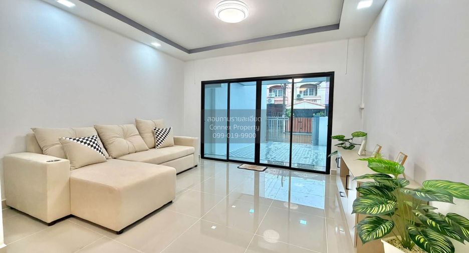 For sale 2 bedrooms townhouse in Mueang Nonthaburi, Nonthaburi