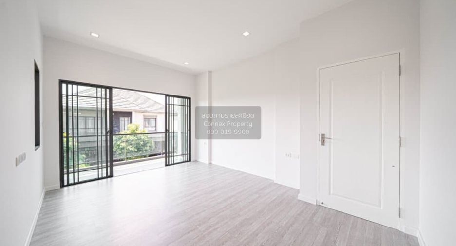 For sale 4 bedrooms house in Thanyaburi, Pathum Thani