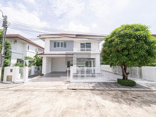 For sale 3 bedrooms house in Khan Na Yao, Bangkok