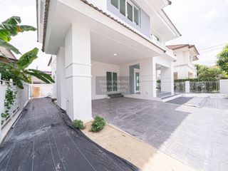 For sale 3 bedrooms house in Khan Na Yao, Bangkok