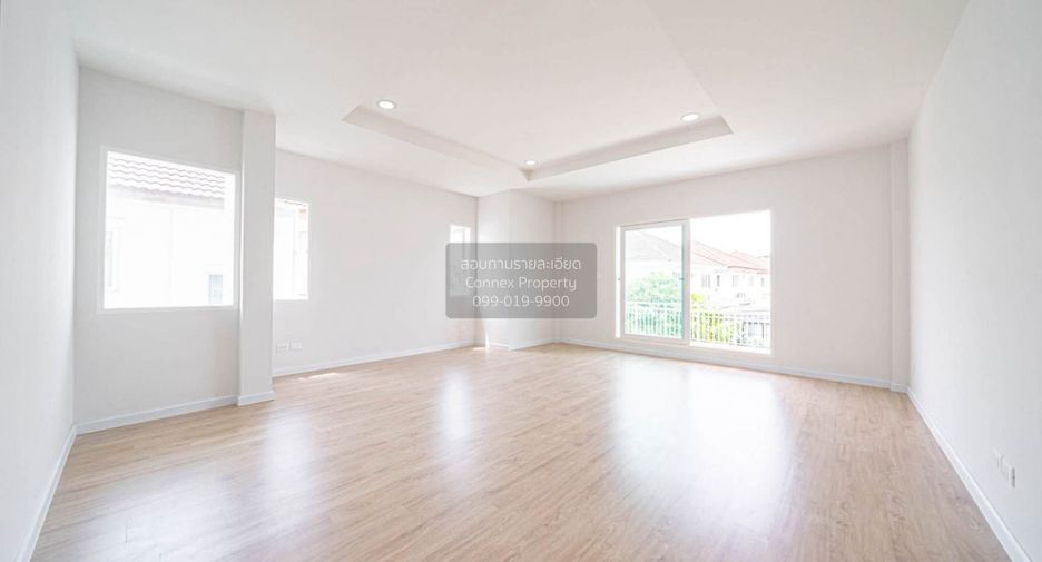 For sale 3 bedrooms house in Khan Na Yao, Bangkok