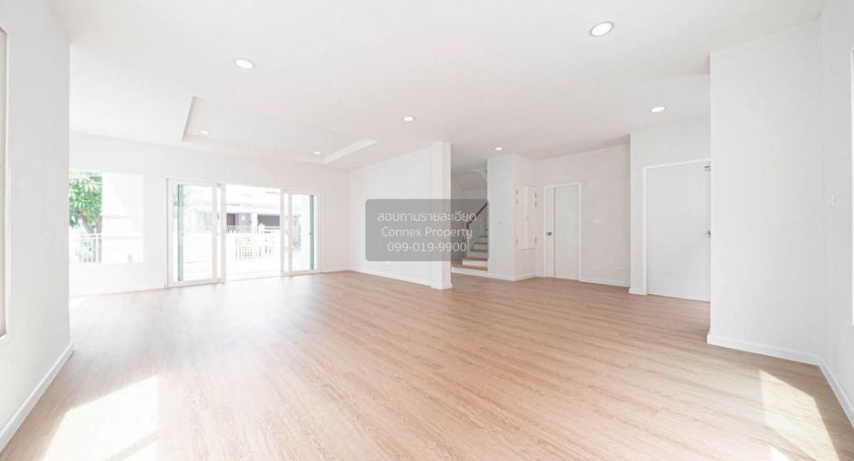 For sale 3 bedrooms house in Khan Na Yao, Bangkok