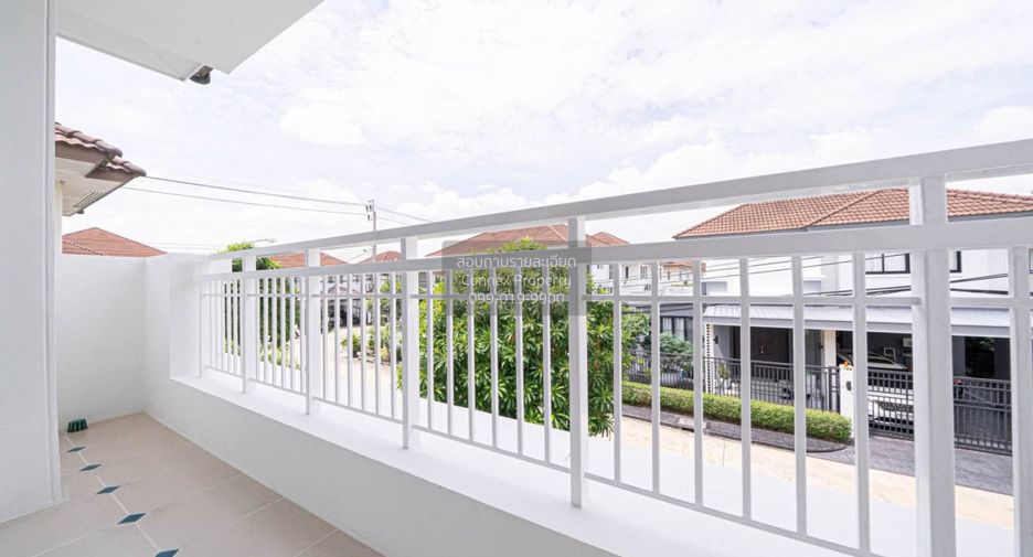 For sale 3 bedrooms house in Khan Na Yao, Bangkok