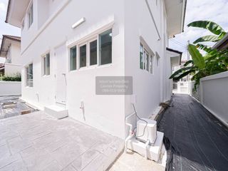 For sale 3 bedrooms house in Khan Na Yao, Bangkok