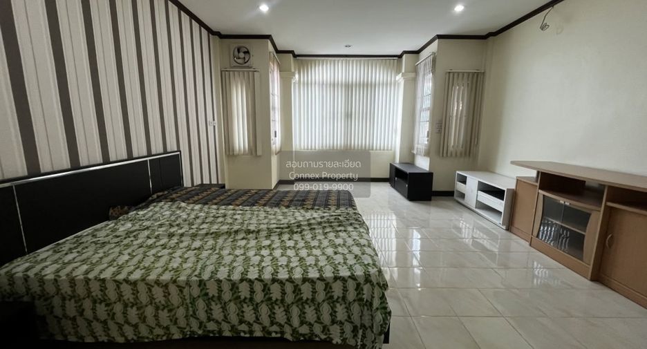For sale 6 bedrooms townhouse in Bueng Kum, Bangkok