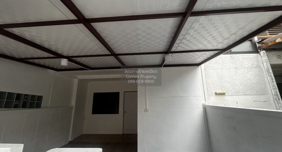 Casa adosada en venta de 2 habitaciones en Chatuchak, Bangkok