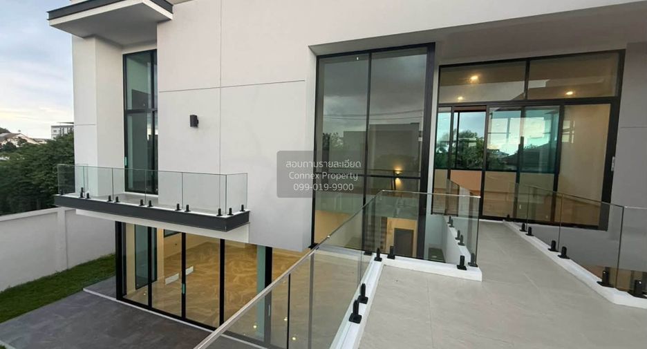 For sale 4 bedrooms house in Bang Khen, Bangkok