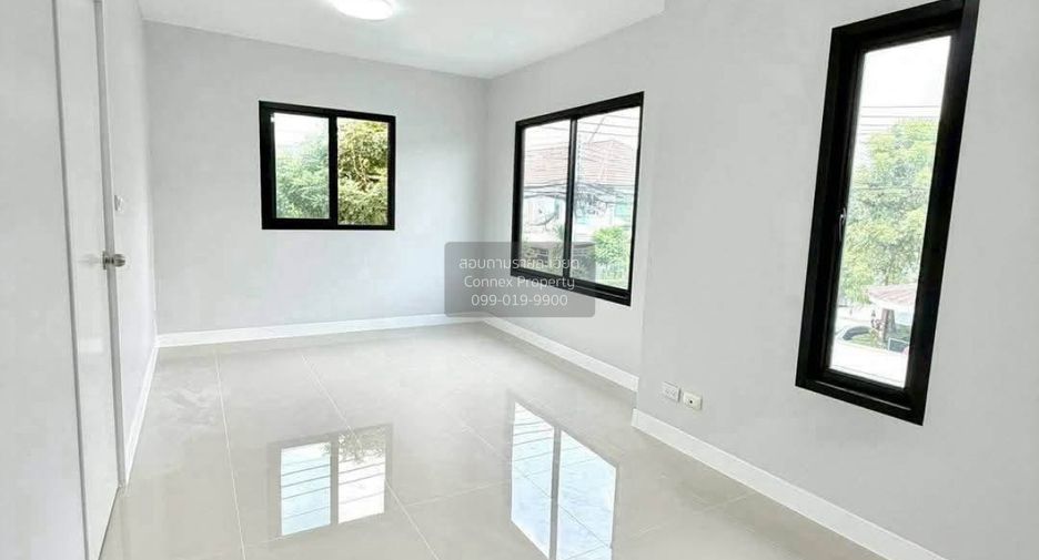 For sale 3 bedrooms townhouse in Mueang Nonthaburi, Nonthaburi
