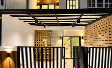 For sale 3 bedrooms townhouse in Pak Kret, Nonthaburi