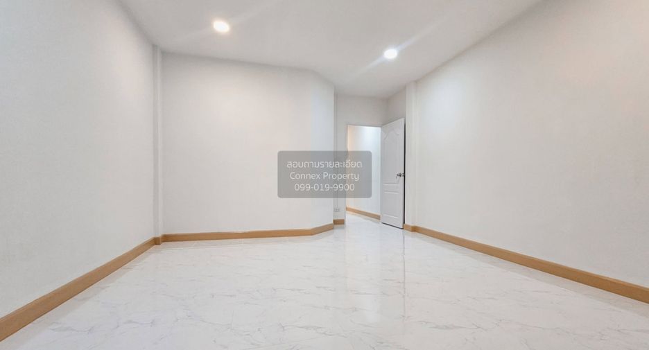 For sale 3 bedrooms townhouse in Bang Bua Thong, Nonthaburi