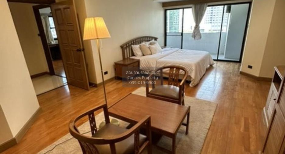 For sale 3 bedrooms condo in Watthana, Bangkok