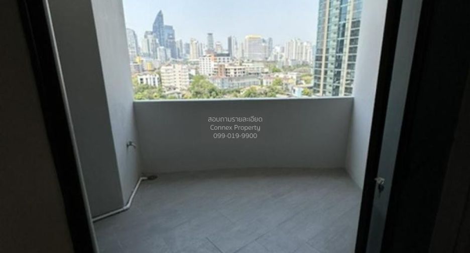 For sale 3 bedrooms condo in Watthana, Bangkok