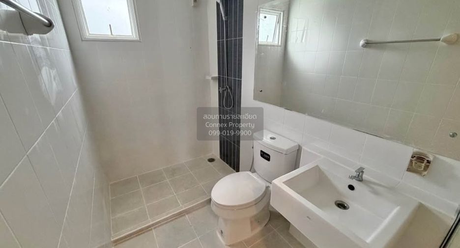 For sale 3 bedrooms townhouse in Mueang Pathum Thani, Pathum Thani