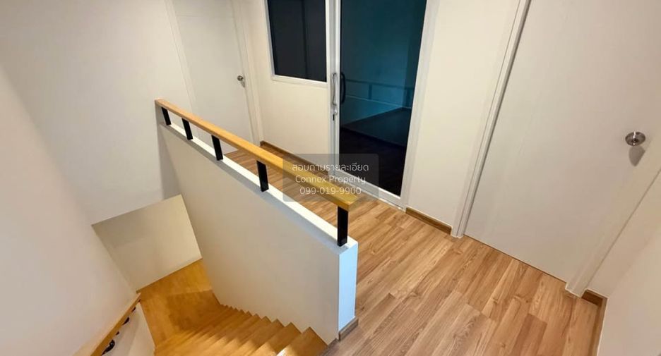 For sale 3 bedrooms townhouse in Mueang Pathum Thani, Pathum Thani