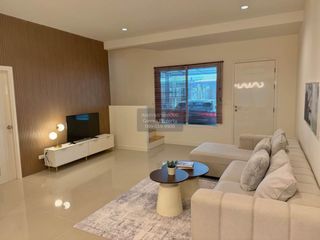 For sale 3 bedrooms townhouse in Mueang Pathum Thani, Pathum Thani