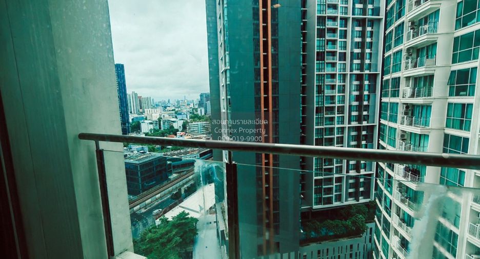 For sale 2 bedrooms condo in Khlong Toei, Bangkok