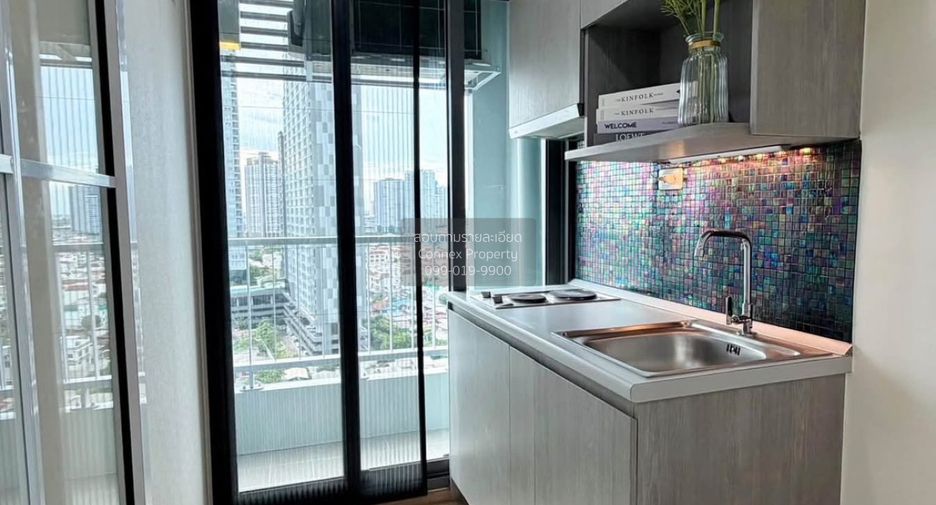 For sale 1 bed condo in Thon Buri, Bangkok