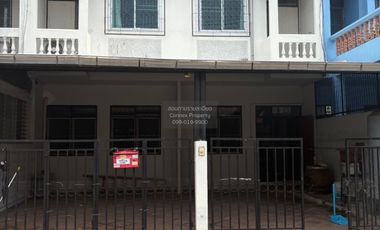 For sale 4 bedrooms townhouse in Nong Khaem, Bangkok