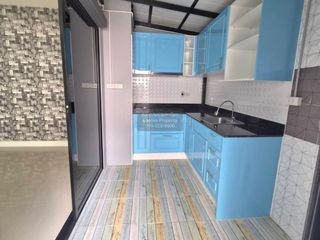For sale 3 bedrooms townhouse in Phasi Charoen, Bangkok