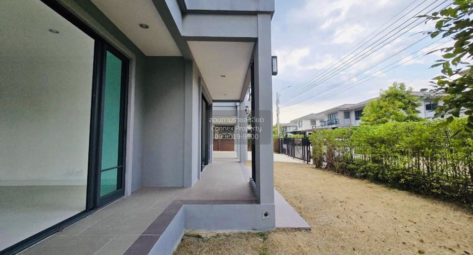 For sale 4 bedrooms house in Bang Khae, Bangkok